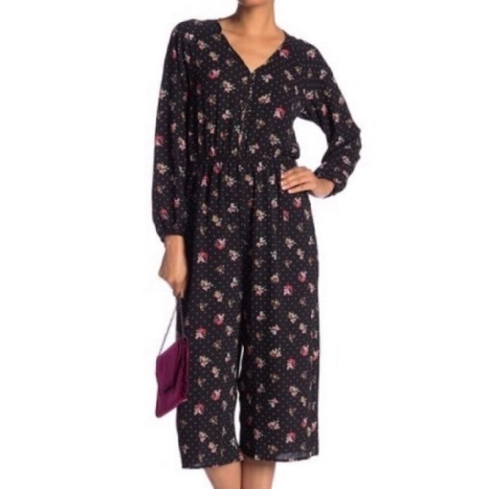 ✨Superfoxx Floral Dot Sz Medium Jumpsuit✨